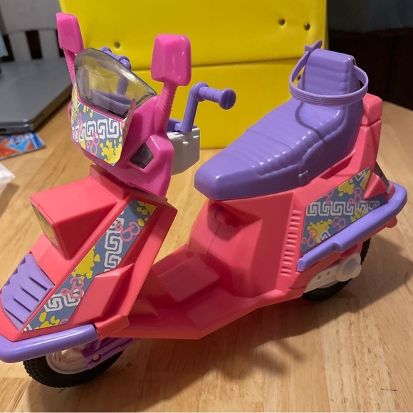 vintage 1989 barbie around town scooter pink and purple flowers mattel - Picture 1 of 8